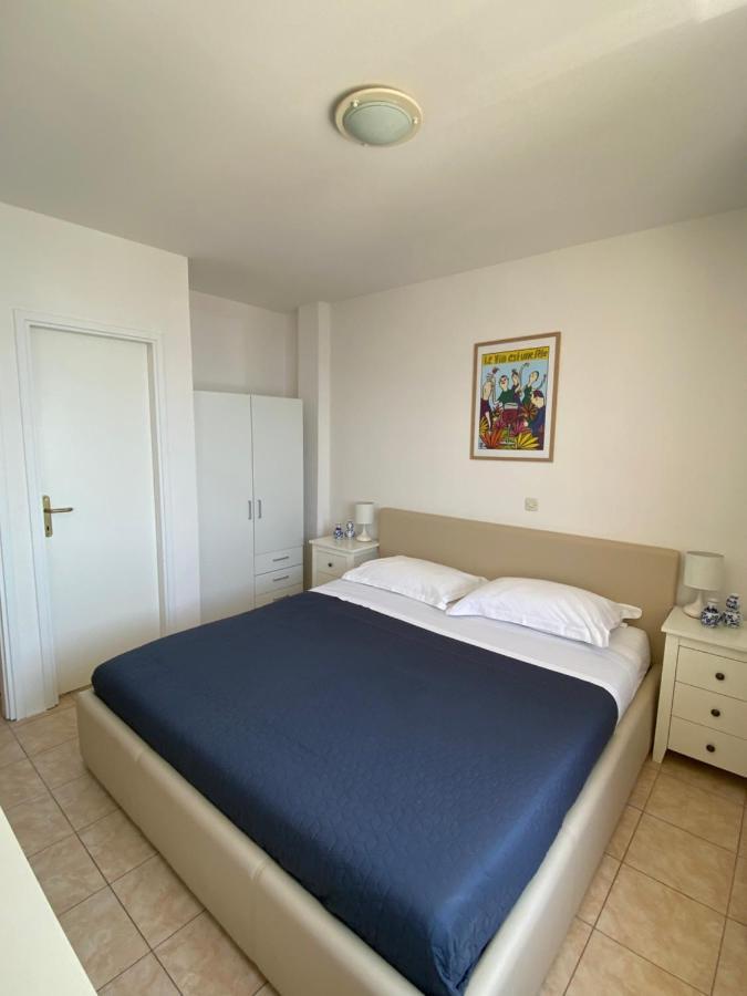 Villa Leo Beach Apartment 포드고라 외부 사진