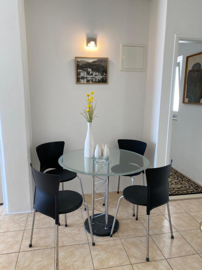 Villa Leo Beach Apartment 포드고라 외부 사진